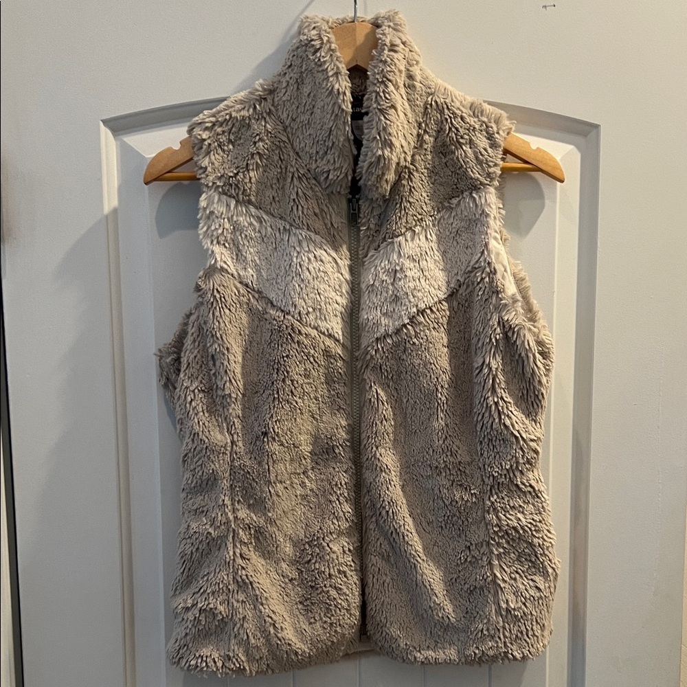Patagonia Women's Faux Fur Vest - Gray